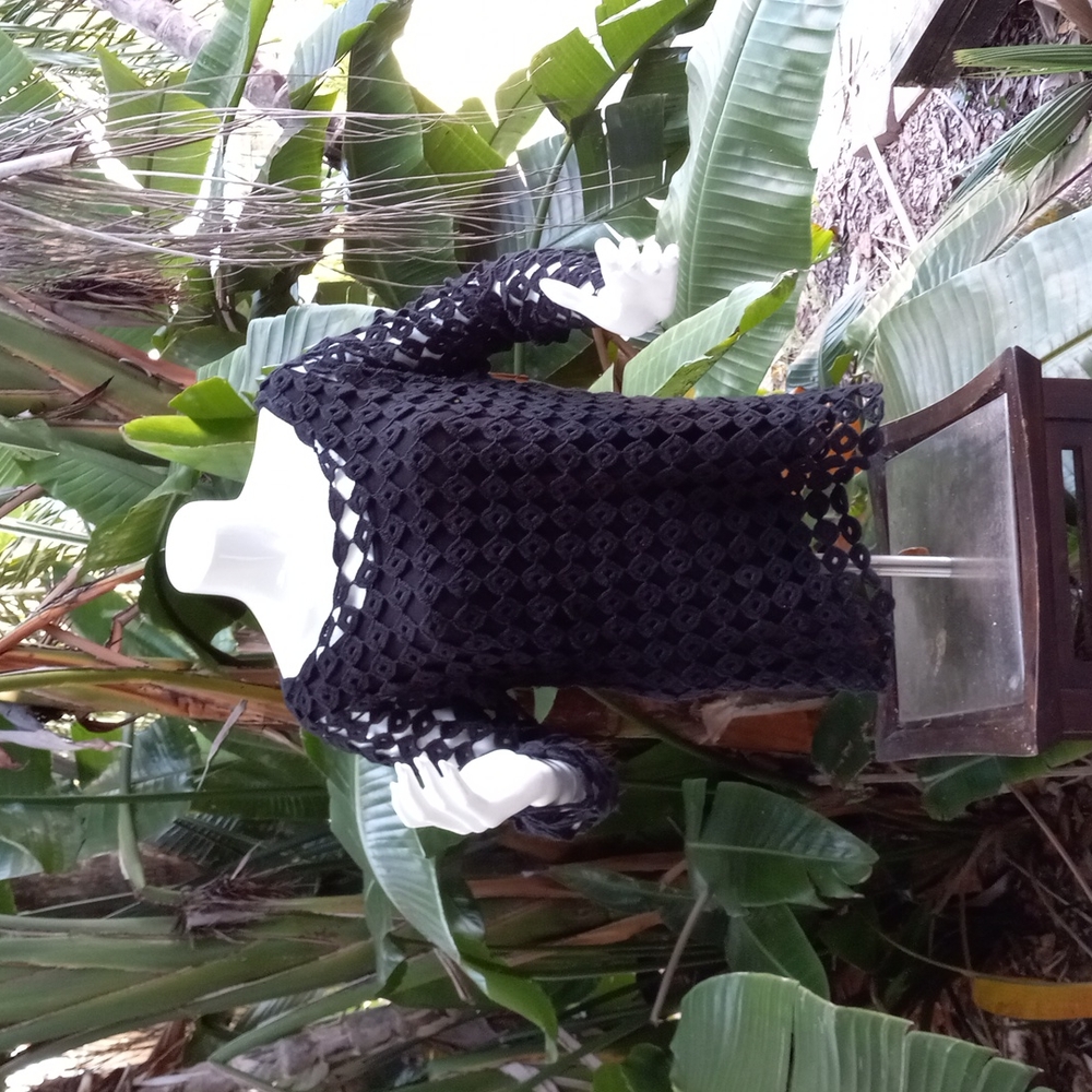 Crochet top - Picture 2 of 9